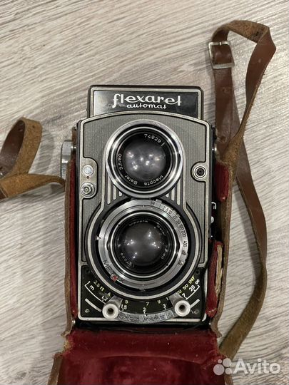 Плёночный фотоаппарат Flexaret Vl