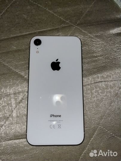 Телефон iPhone хр