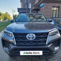 Toyota Fortuner 2.7 AT, 2022, 13 500 км, с пробегом, цена 3 700 000 руб.