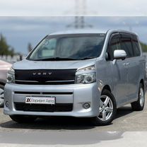 Toyota Voxy 2.0 CVT, 2012, 225 000 км, с пробегом, цена 1 647 000 руб.