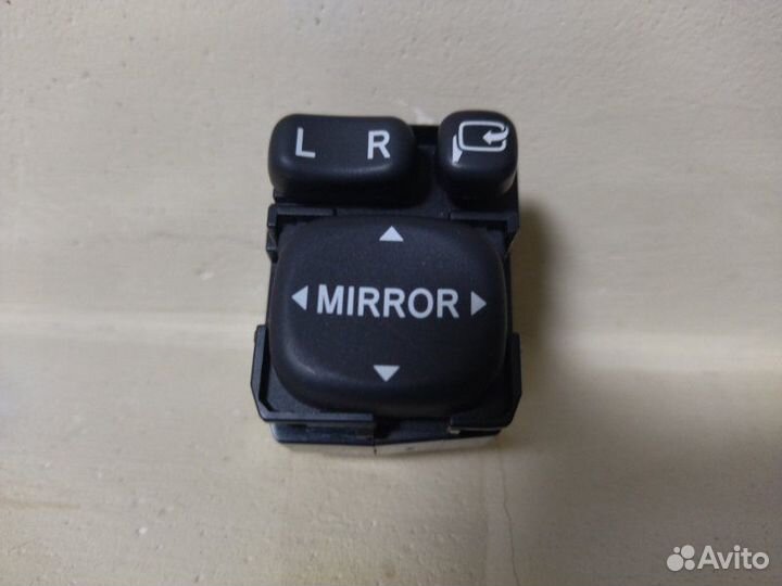Блок управления зеркалами Toyota Camry AVV50 2012
