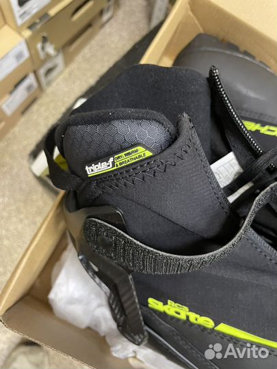 Лыжные ботинки fischer RC3 skate