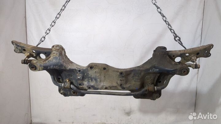 Балка подвески передняя Toyota Avensis 1, 2002