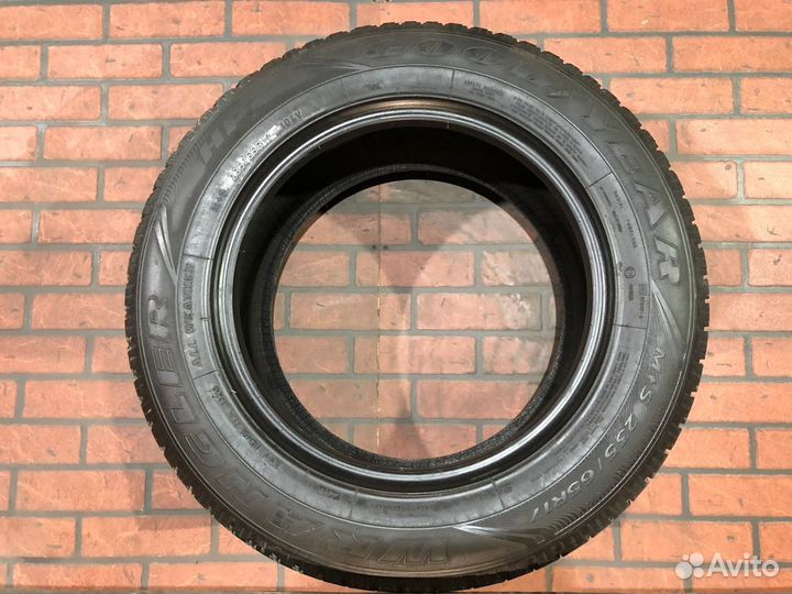 Goodyear Wrangler HP 235/65 R17 104V