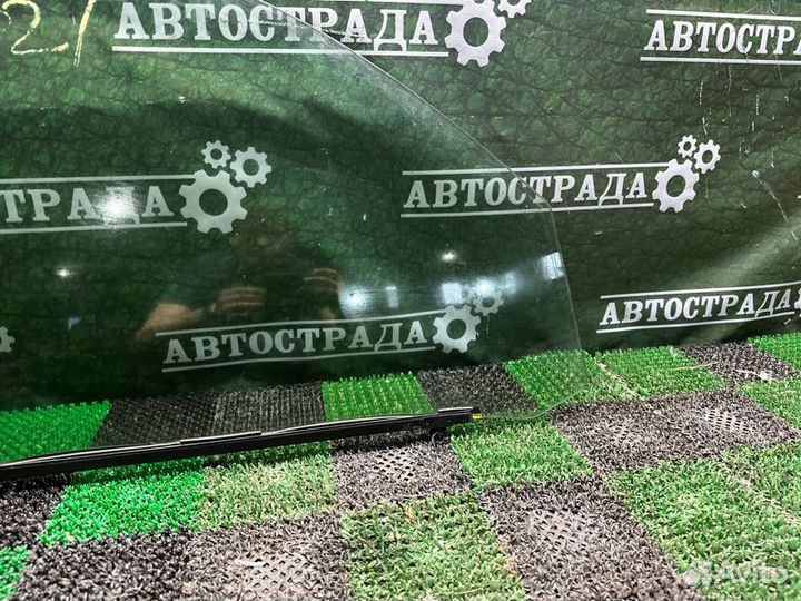 Стекло двойное переднее правое Lexus Lx 2009-2022