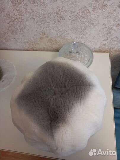 Женские меховые шапки