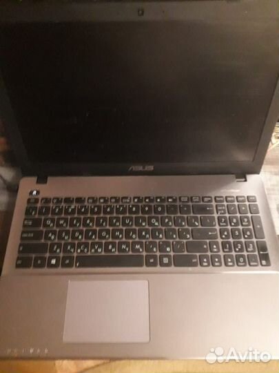 Ноутбук asus X550L