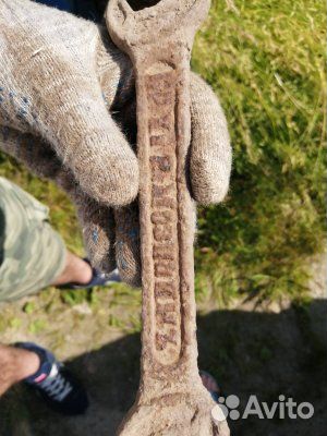 Гаечный ключ старинный, царский: Бр.Х.и Р. Мознаим