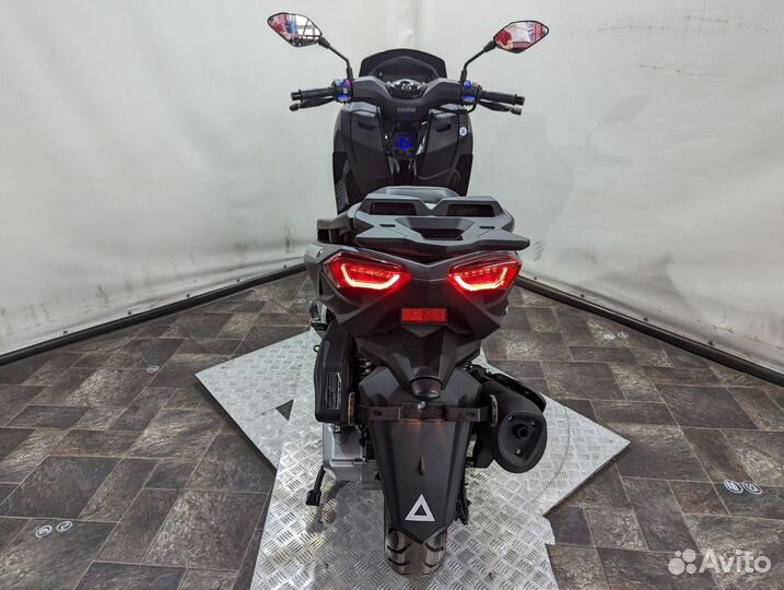 Vento X-MAX 250