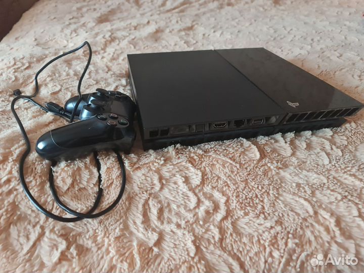 Sony playstation 4 +игры GTA5, FIFA, NHL,UFS, NBA