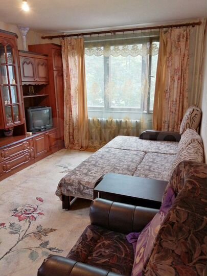 2-к. квартира, 57 м², 1/5 эт.