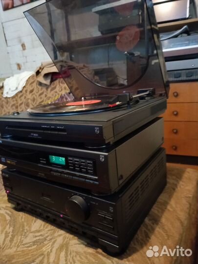 Музыкальный центр