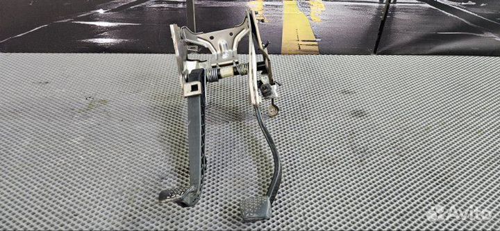 Блок педалей Opel Meriva A рестайлинг Z14XEP 2007