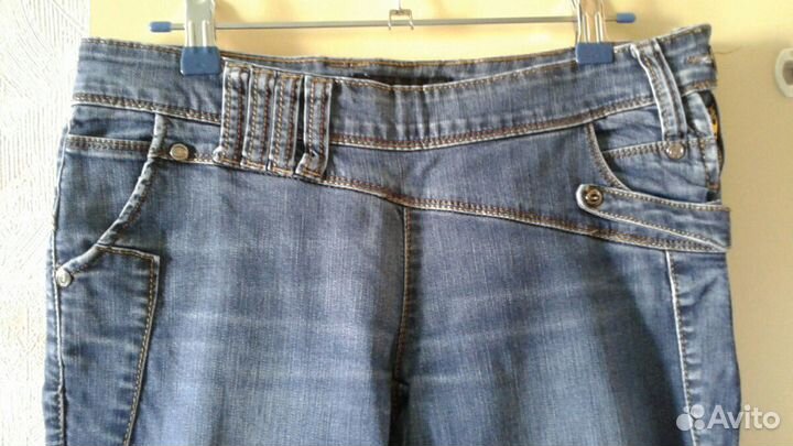 Джинсы