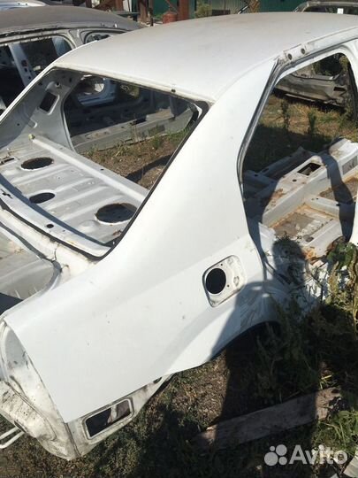 Крыло заднее Рено Логан 1