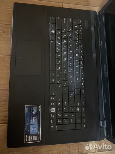 Ноутбук asus