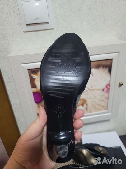Босоножки женские 37 размер