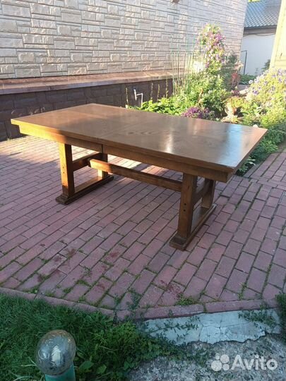 Кухонный стол