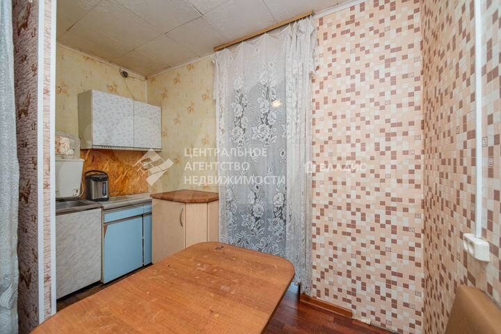 Комната 17,4 м² в > 9-к., 3/5 эт.