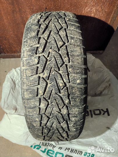 Nokian Tyres Hakkapeliitta 8 205/50 R17