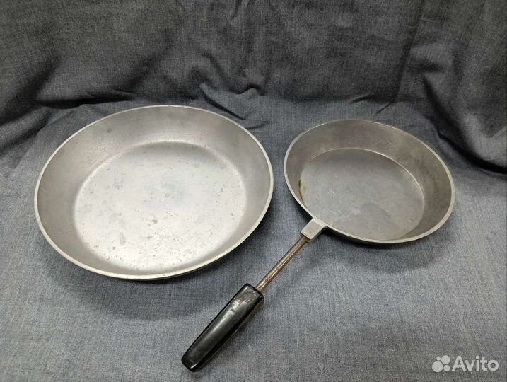 Пельменница,сковородки,бидон,соковыжималка.,ссср