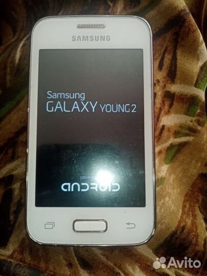 Телефон Samsung