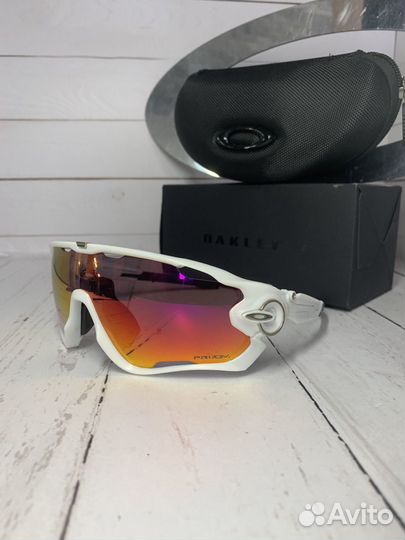 Солнцезащитные очки Oakley Jawbreaker