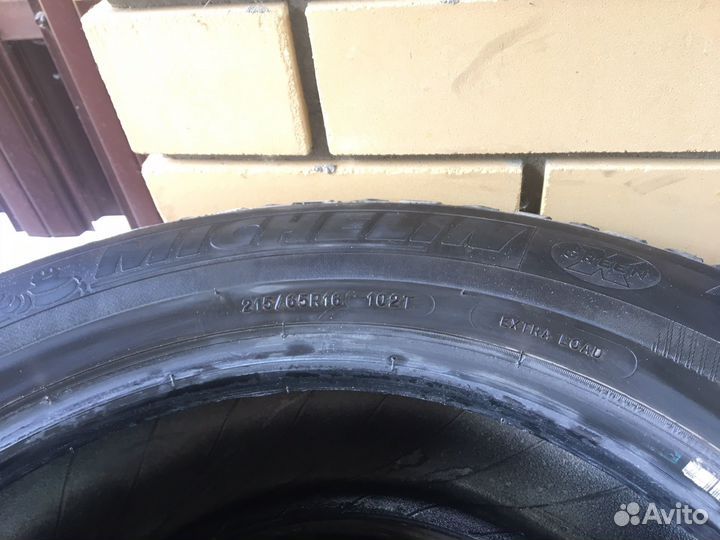 Michelin X-Ice North 3 215/65 R16 102T