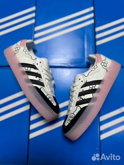 Adidas samba x hello kitty