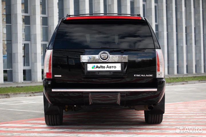 Cadillac Escalade 6.2 AT, 2011, 212 789 км