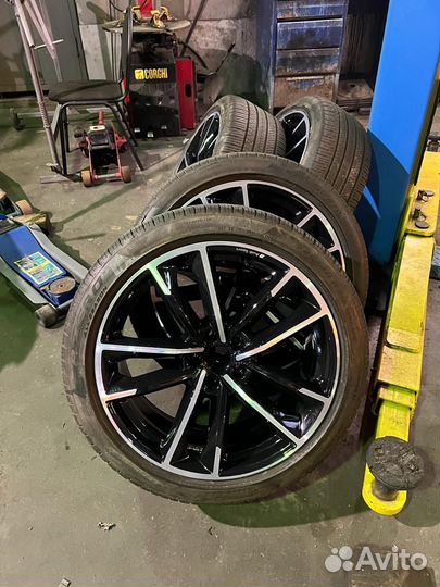 Оригинальные колеса Audi A7 A5 4K8601025