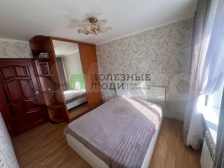 2-к. квартира, 54 м², 3/5 эт.