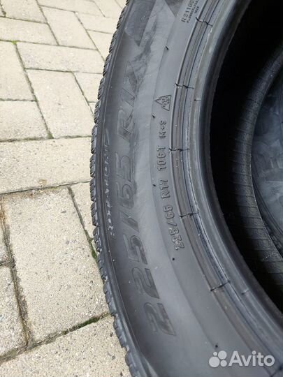 Pirelli Ice Zero FR 225/65 R17 106T