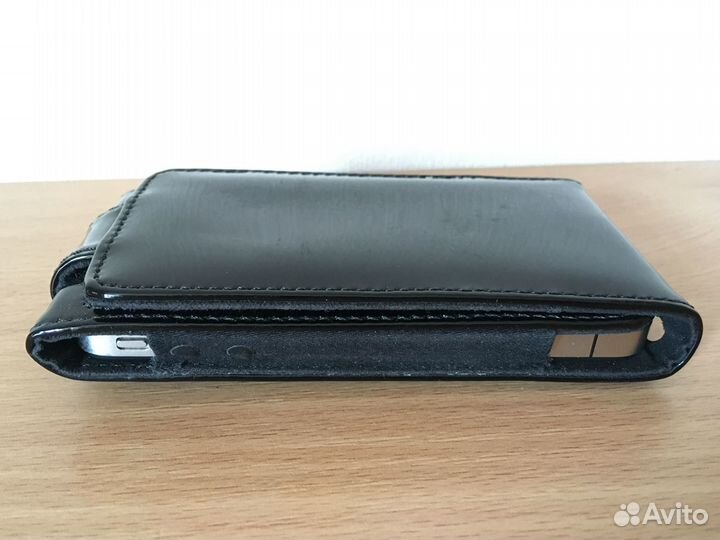 Чехол «Cygnett» для iPhone 4, 4S кожа, черный, лак