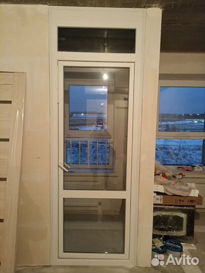 Дверь пластиковая входная