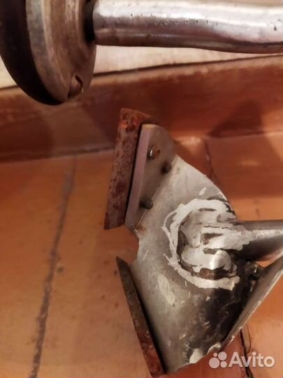 Ледобур титановый