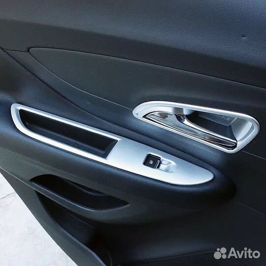 Накладки на подлокотники Opel Mokka / Опель Мокка 2012-2016 г.в