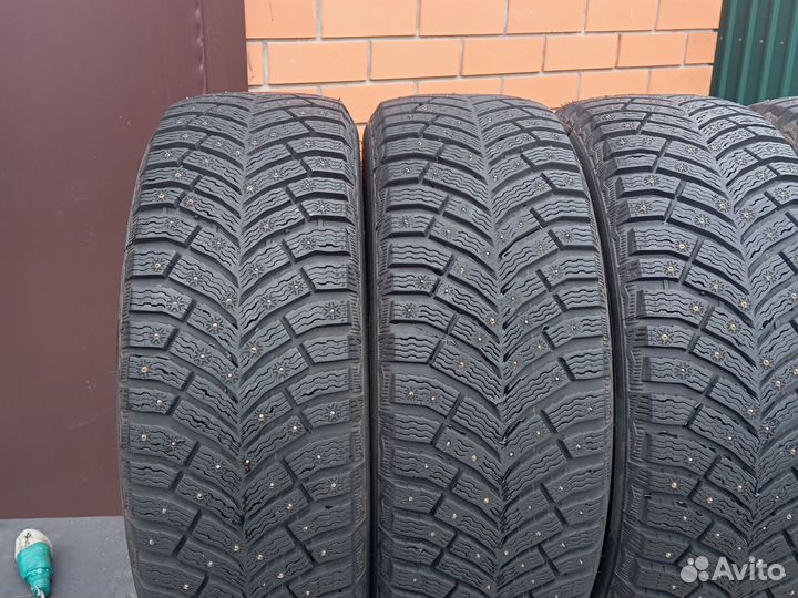 Michelin X-Ice North 4 205/55 R16