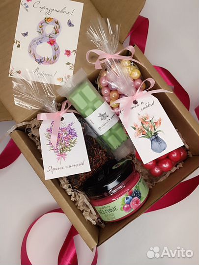 Подарочные наборы на 8 марта