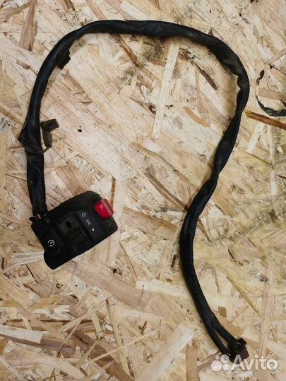 Пульт правый Yamaha FZS 1000 Fazer 2001-2005