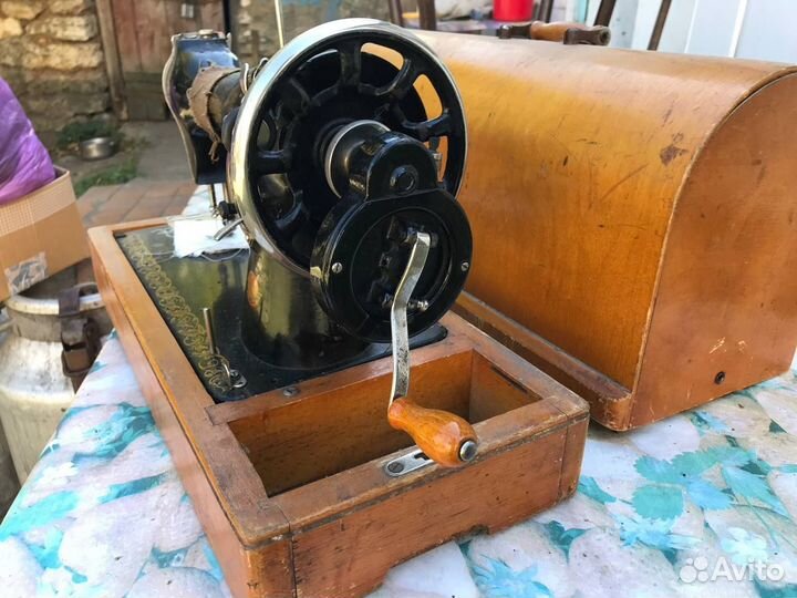 Ручная швейная машинка Подольск