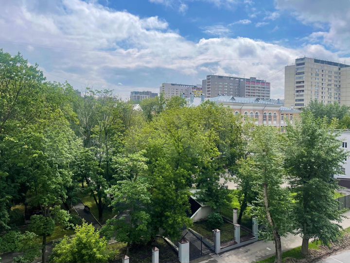 3-к. квартира, 85 м², 4/7 эт.