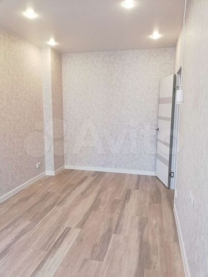 2-к. квартира, 53 м², 3/6 эт.