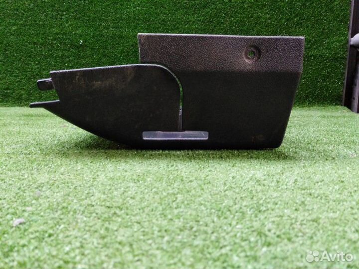 Обшивка багажника Renault Duster K4MA690 2013