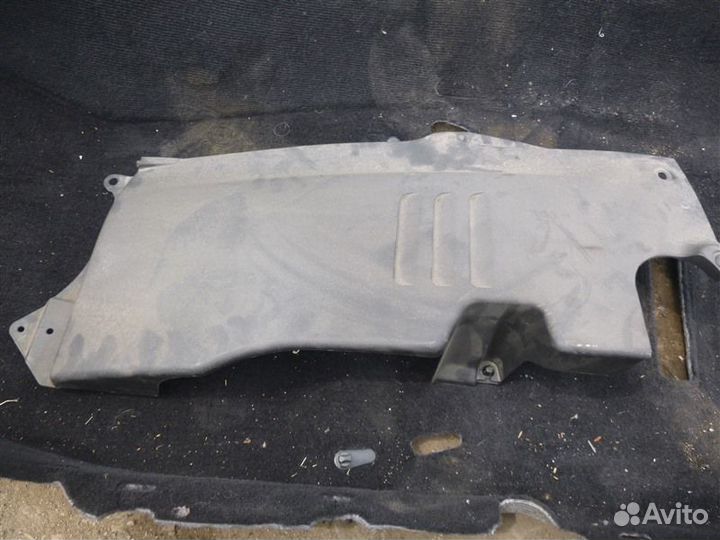 Декоративная крышка двс правая Lexus Gs430 UZS190