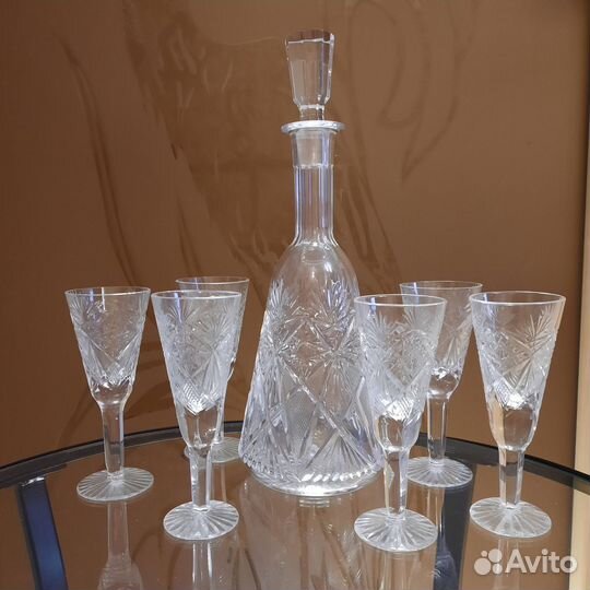 Хрустальный графин и рюмки.СССР