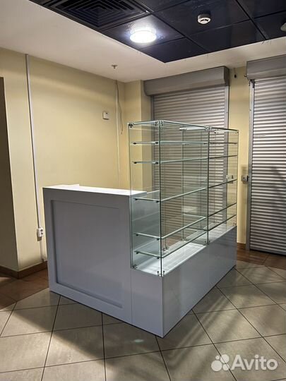 Стойка ресепшн с LED подсветкой