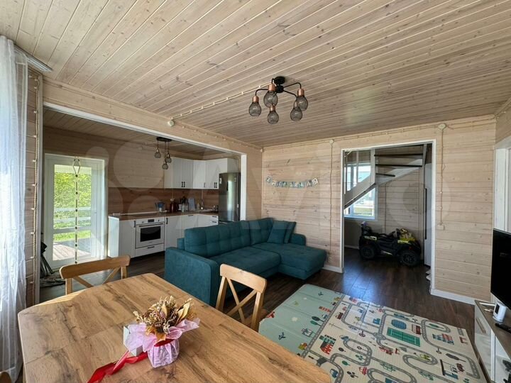 Дом 111 м² на участке 10 сот.