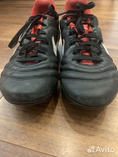 Кроссовки найк для футбола 36 р