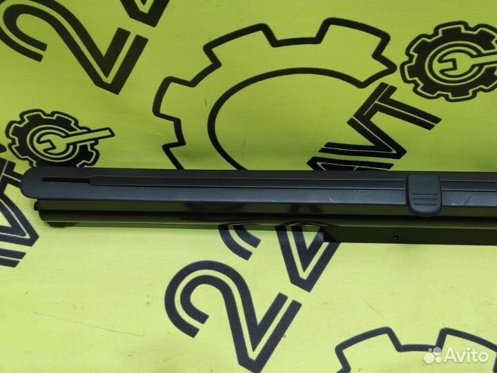 Шторка задняя правая Volkswagen Touareg 7L AXQ